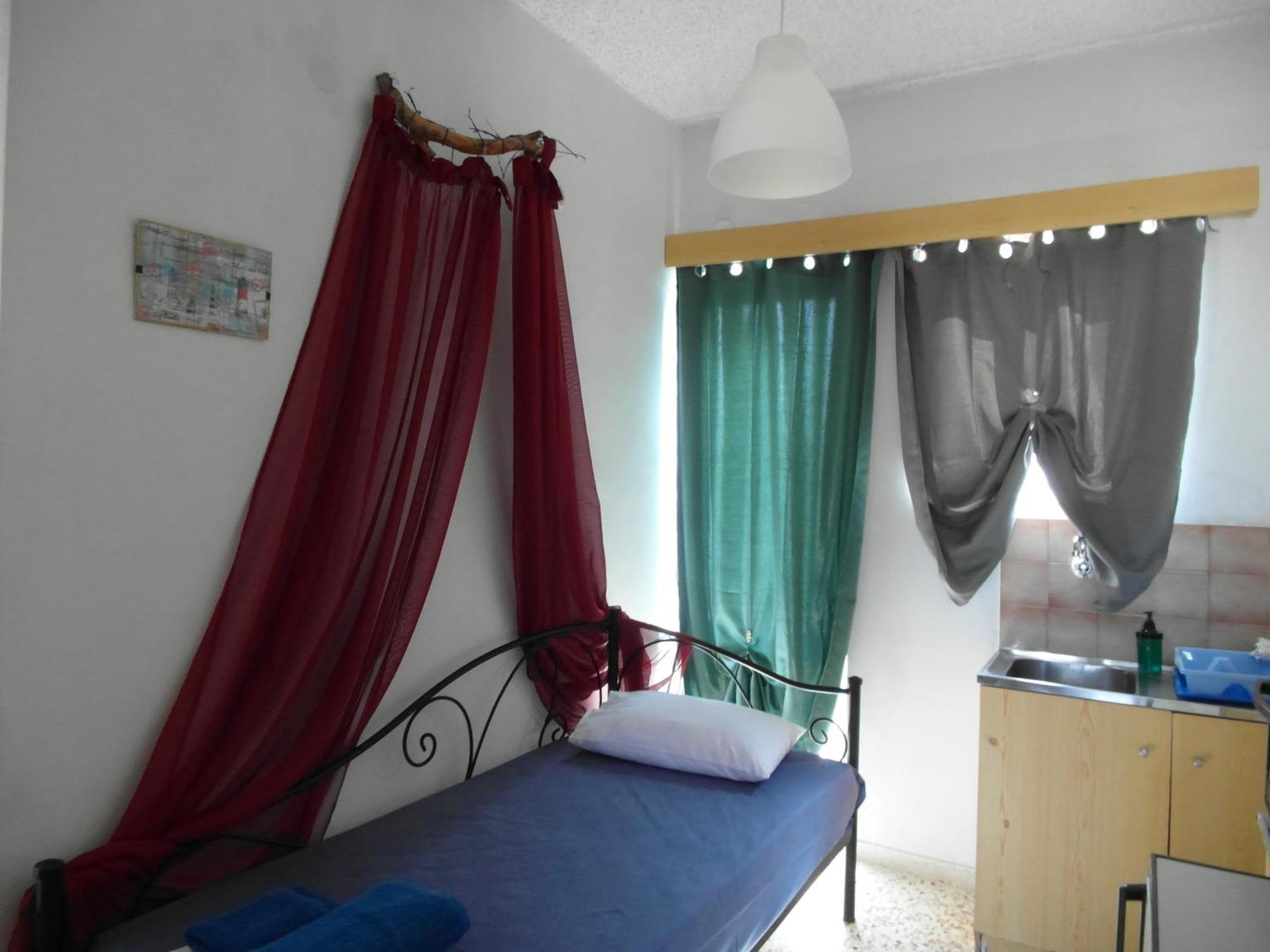 Eri Studios Agia Marina  Phòng bức ảnh