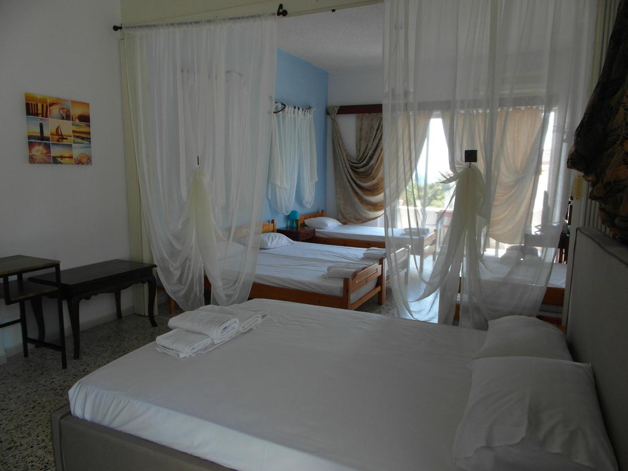 Eri Studios Agia Marina  Phòng bức ảnh